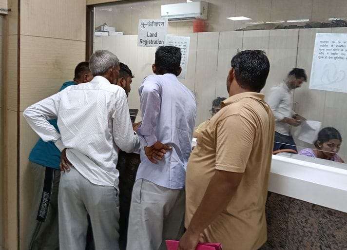 New collector rate of land implemented, no registration on the first day