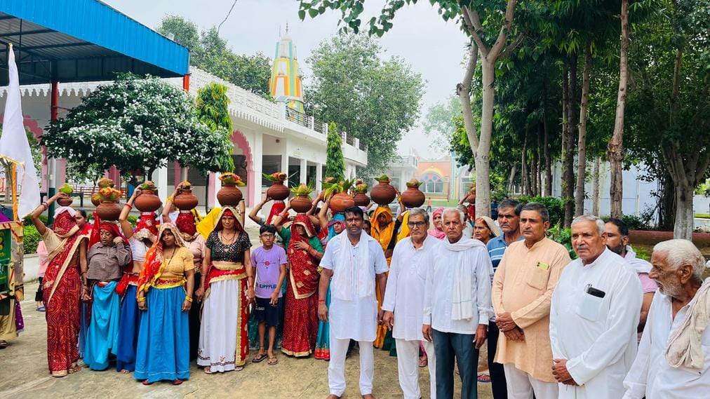 Kalash Yatra was carried out before the installation of idols