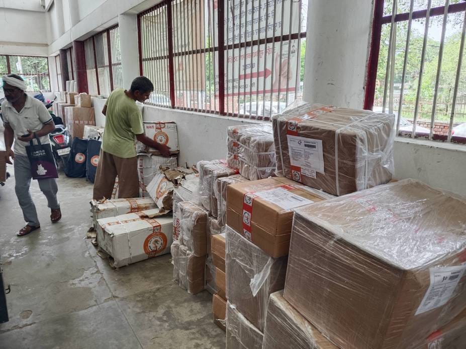 Post office stopped from delivering love between brother and sister, services stopped for five days