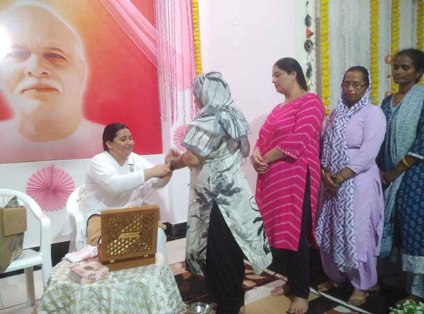 Every festival is celebrated with enthusiasm: Aman Didi