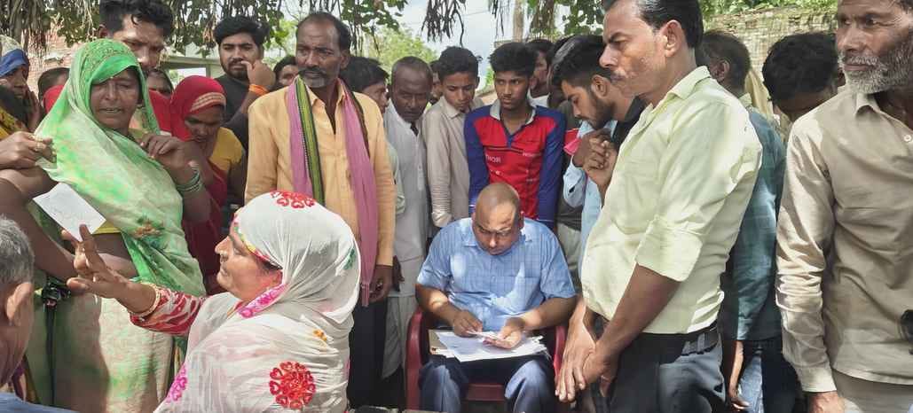 After the uproar, the supply inspector reached Ballipur and heard the complaints