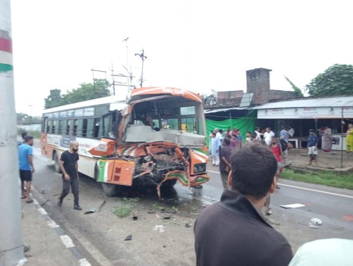 Roadways bus collided with a dumper parked on the highway, driver died