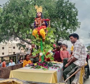 Shobha Yatra taken out from Jaharveer temple, tableaus mesmerized the audience