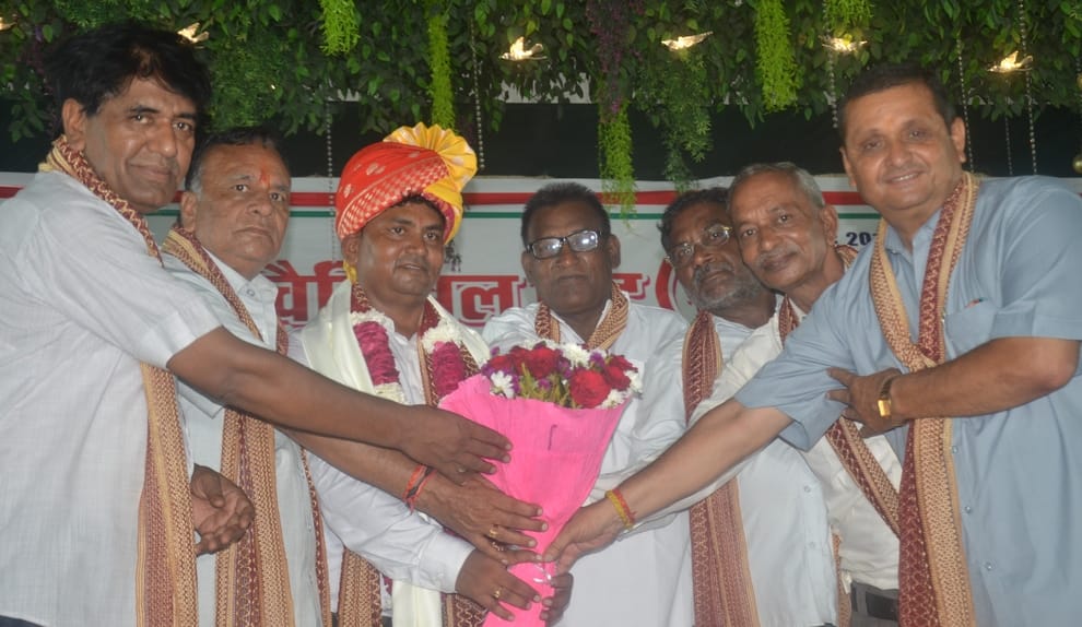 Meritorious students were honored, pledge was taken for the unity of the society