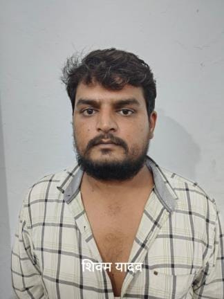 Accused arrested with ganja worth Rs 40 lakh