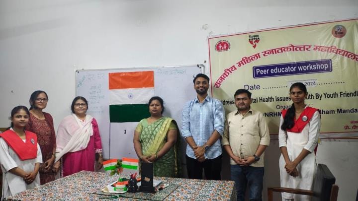 Method of making tricolor taught to girl students
