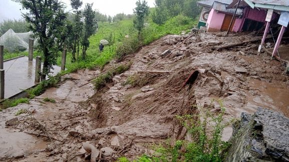School turned into rubble due to landslide in Karsheigad sand