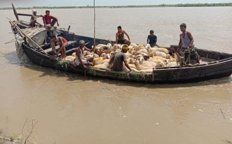 Ganga rising 2 cm per hour, on the verge of breaking 4 years' record, electricity of 71 villages has been cut off