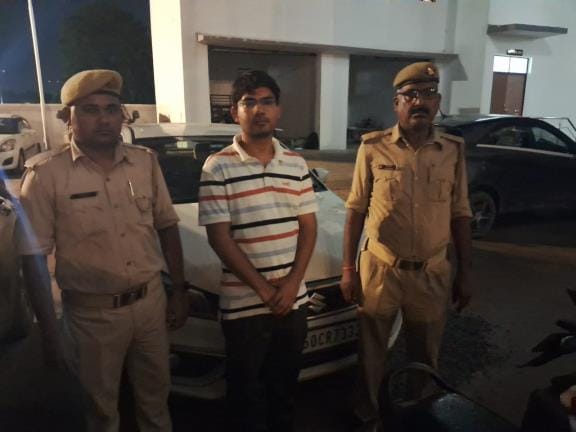 Gorakhpur News: Youth who polluted Ramgarhtal arrested, car also seized