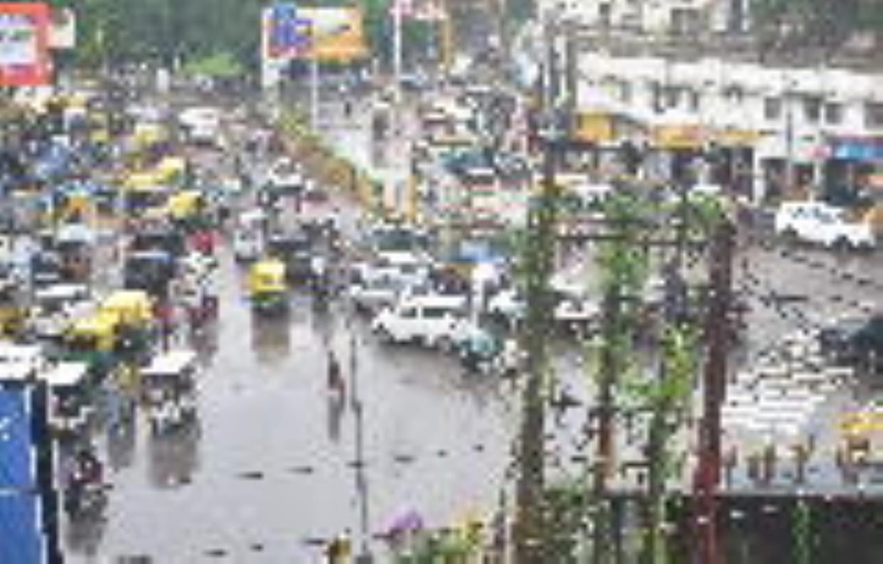 Gorakhpur News: It rained heavily throughout the day, there will be heavy rain tomorrow