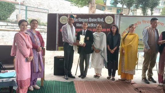 Tangling School's happiness first in essay writing