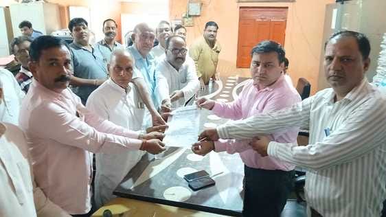 Traders demand solution to their problems