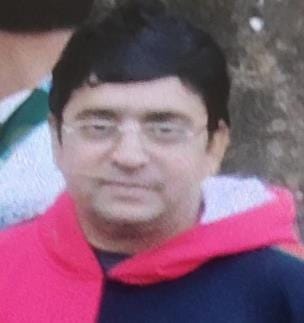 A teacher walking on foot was hit by a truck and died