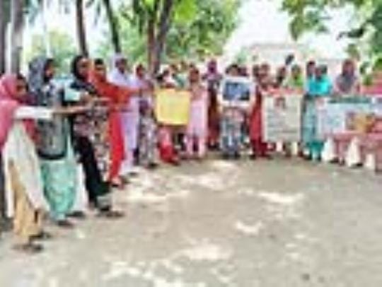 Do not discriminate between boys and girls: Sukhjinder