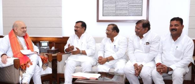 MLAs met the Union Home Minister regarding the railway line