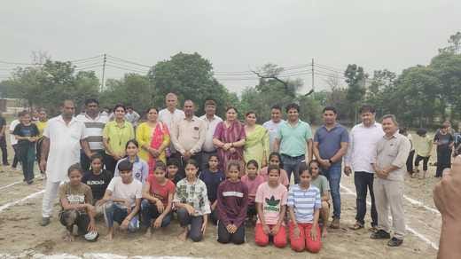 Government School Patti Kalyana won the volleyball competition