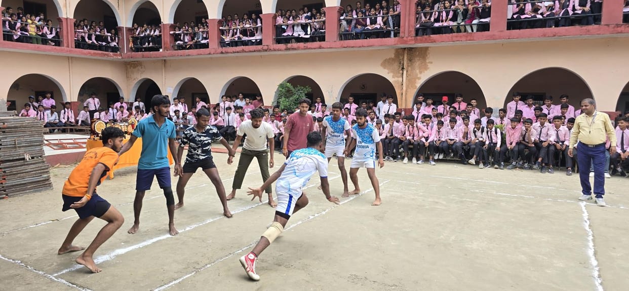 Class 12th English medium team victorious in Kabaddi