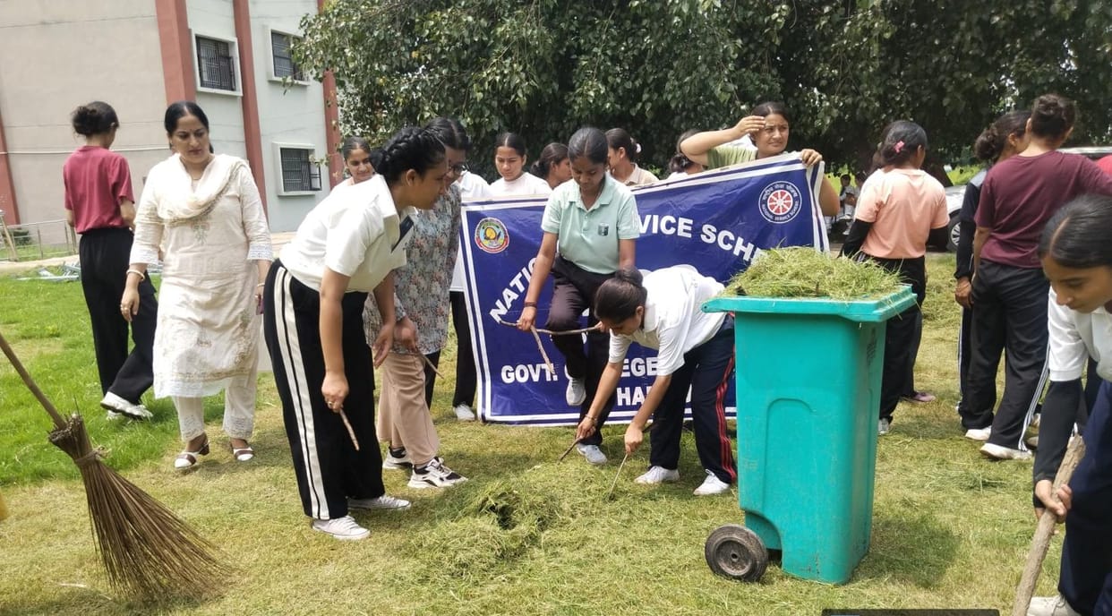 Udhampur, Women College, Cleanness Drive, Dr. Nalini