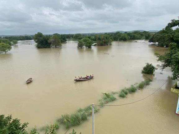 Ganga stabilized after ten hours, water level is decreasing by half cm per hour since afternoon