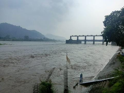 water increasing in yamuna river