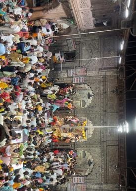 A huge crowd of devotees gathered in Vrindavan on Ekadashi