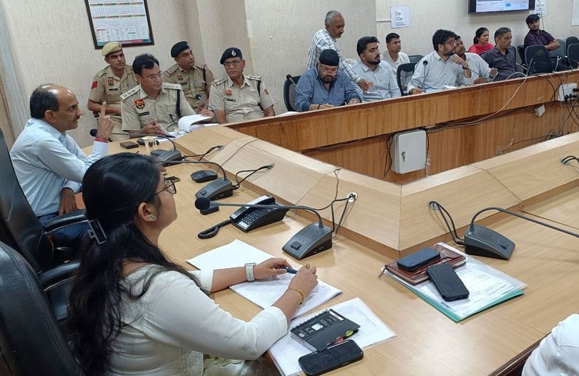 SDM issued show cause notice to PWD employee