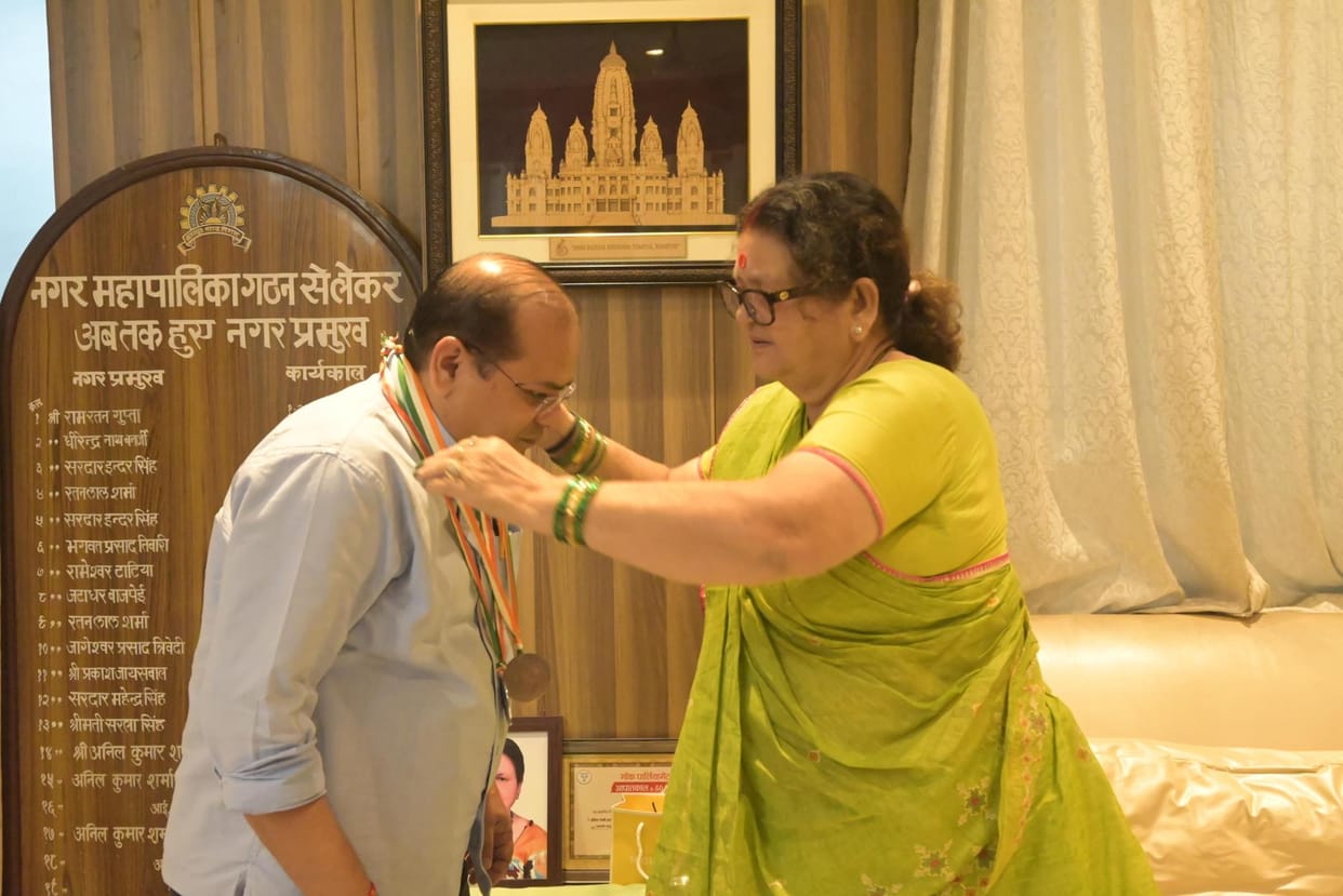 Additional Municipal Commissioner Santosh Kumar won two medals in shooting competition
