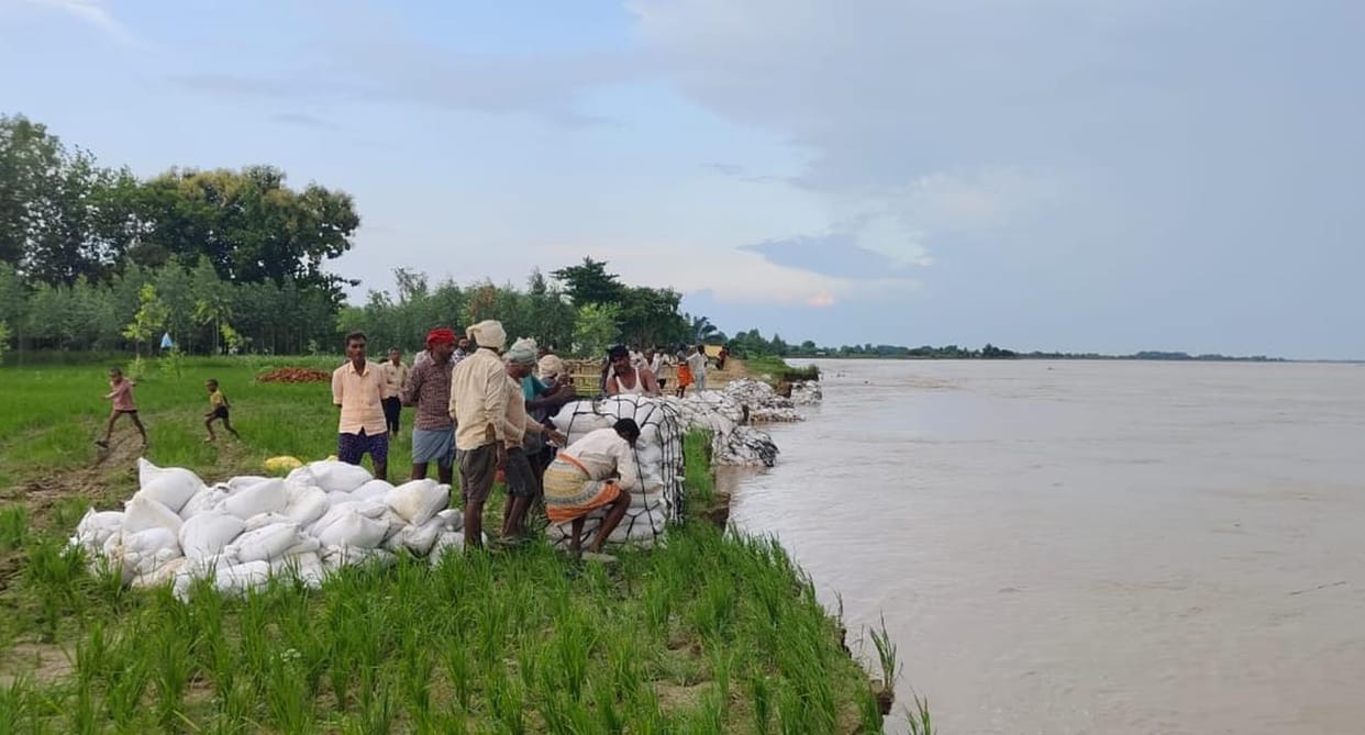 Rapti river crossed the warning point, flood risk increased in 110 villages