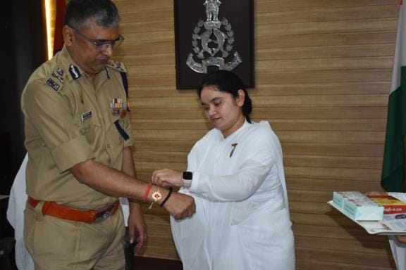 Brahma Kumari sisters tied Rakhi