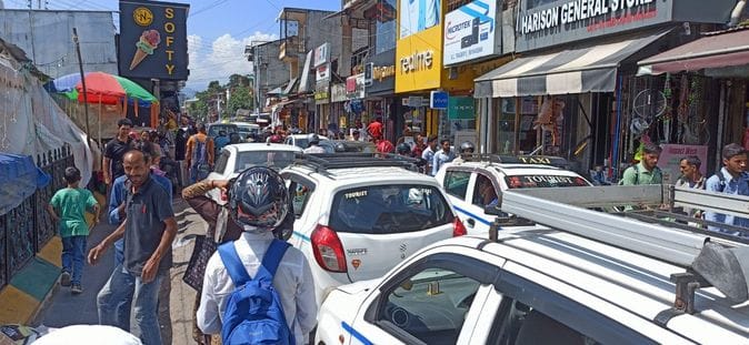 The city's speed slowed down due to the crowd at the fair, police stopped the movement of vehicles from Zero Point