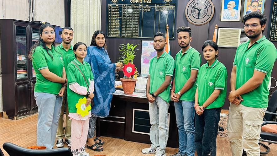 CDO tied eco-friendly rakhi to the plants