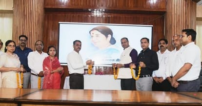 फोटो 04- सोनीपत के राई स्थित डॉ. बीआर आंबेडकर राष्ट्रीय विधि विश्वविद्यालय में पूर्व विदेश मंत्