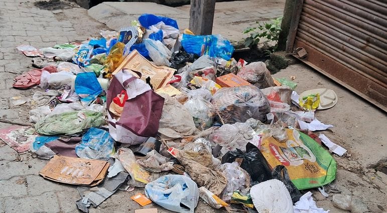 The sanitation system in the city is in shambles, garbage is not being lifted