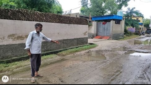 Water filled on the main drain in Dublana, people are troubled