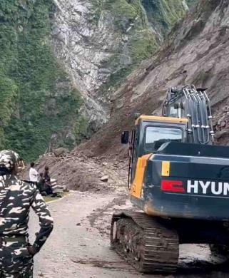 Dharchula-Gunji road closed again in Gasku after 24 hours
