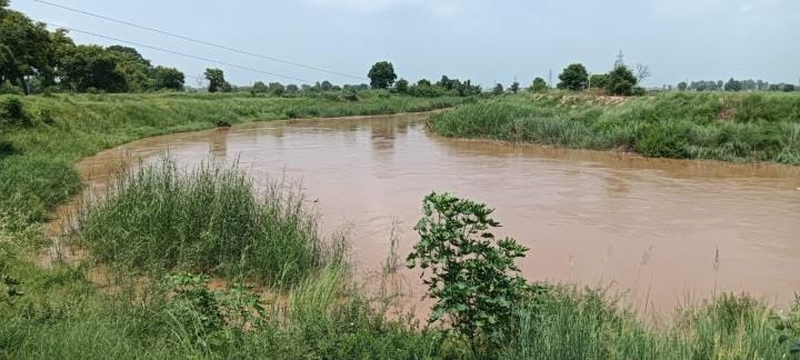 Water level rises to 1450 cusecs at Chandpura siphon