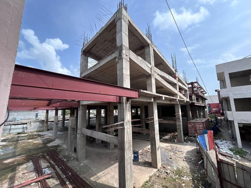 Corporation becomes owner of three storey parking of HUDA complex, construction will start from 10