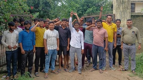 There has been no electricity for eight days, villagers gheraoed the substation