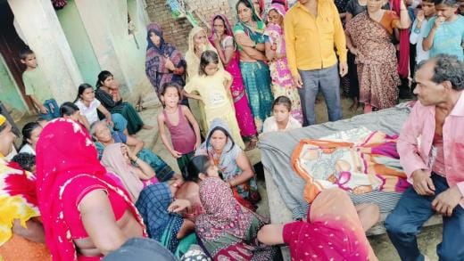 Pillar fell while taking off clothes from Argani, innocent child died