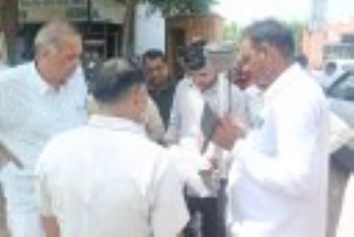 The team returned empty handed due to uproar and protest during the measurement of the municipality