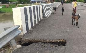 The approach road of the bridge built on Sai river worth Rs. 4.99 crores sank.
