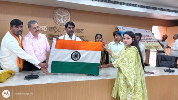 Rajni Sao will hoist the tricolor on the 19,565 feet high Mount Kanmo peak of Himachal Pradesh