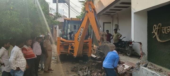 Illegal construction demolished in Indiranagar