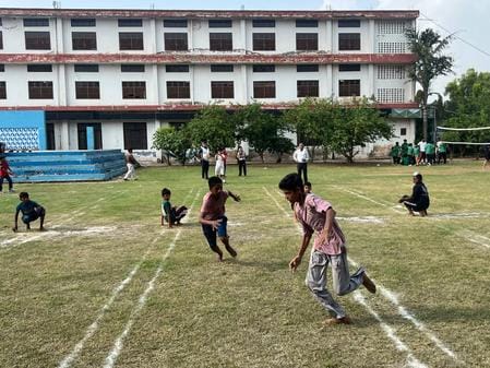 Kho-Kho: Government Middle School Barola first in age group-14 boys