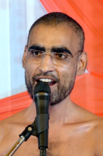 Renunciation of ego is the path to salvation of the soul: Vivrata Sagar