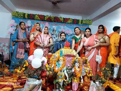 Devotees danced to devotional songs in Rama Sankirtan temple