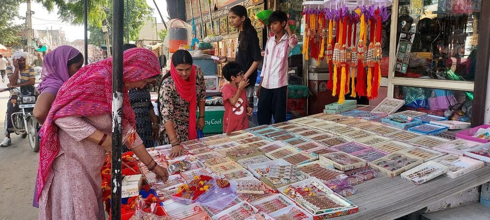 The market is devastated, vendors are disappointed due to lack of customers