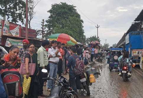 When a crowd of sisters gathered on the festival, the preparations went haywire