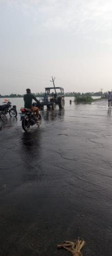 After Shahjahanpur, flood water has now reached Badaun Road, water entered 50 villages