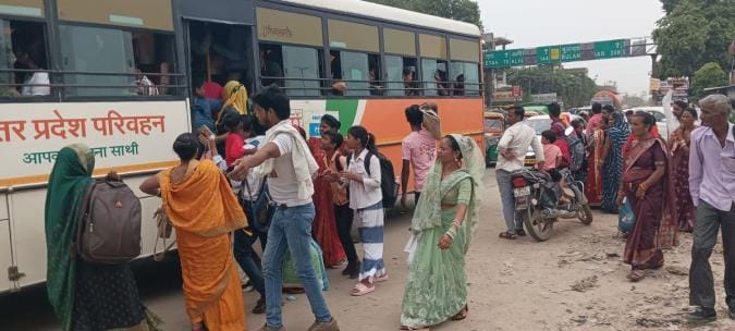 mainpuri news crowd raksha bandhan